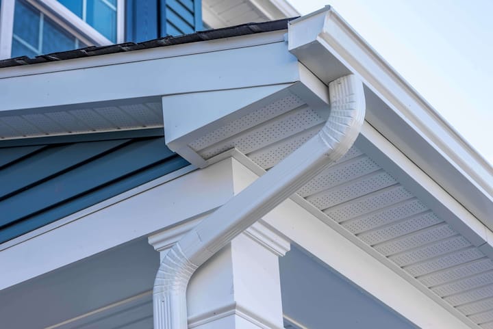 Cheap and durable vinyl gutters installation in Baton Rouge